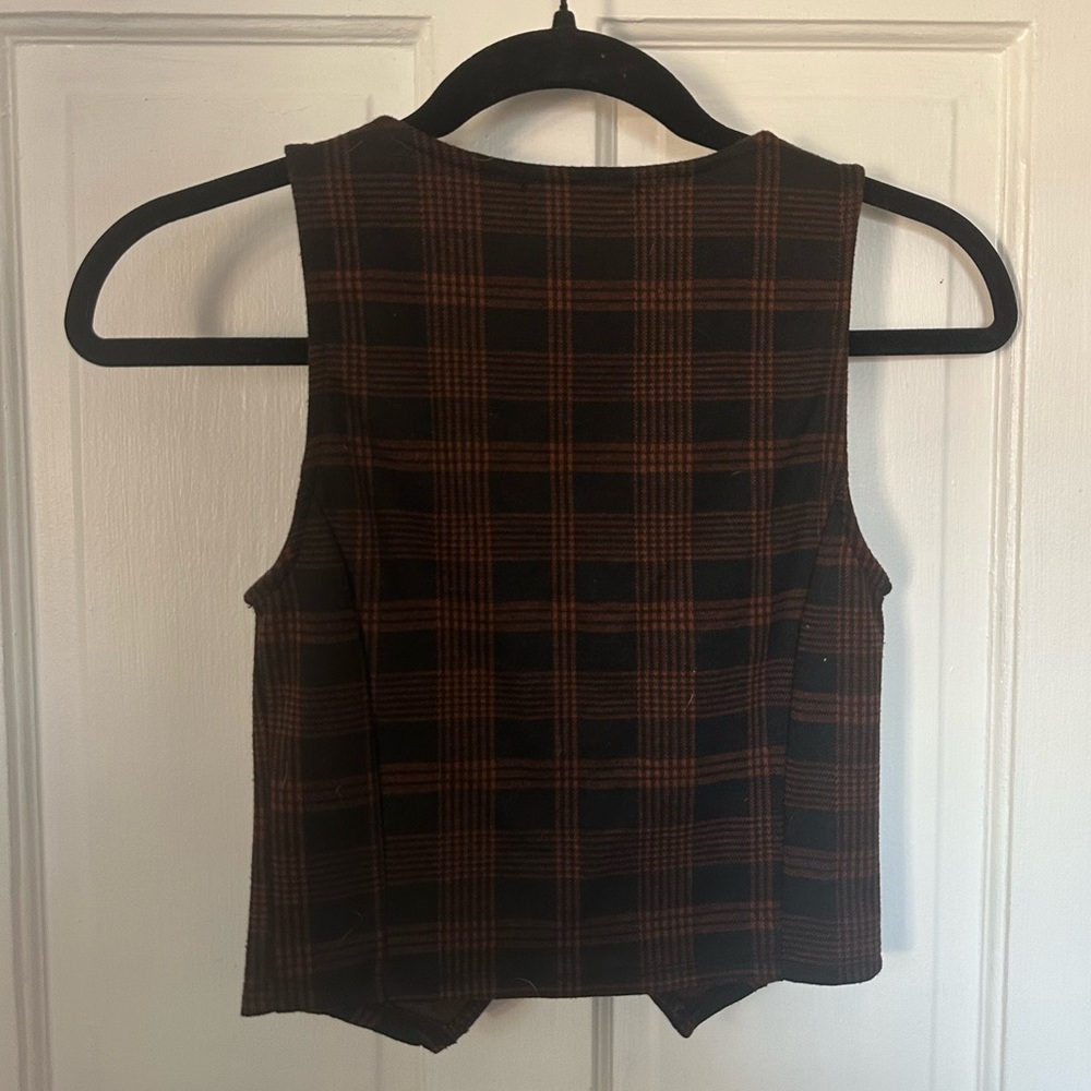 Liz & Sara Women's Plaid Vest - Brown - Picture 2 of 3